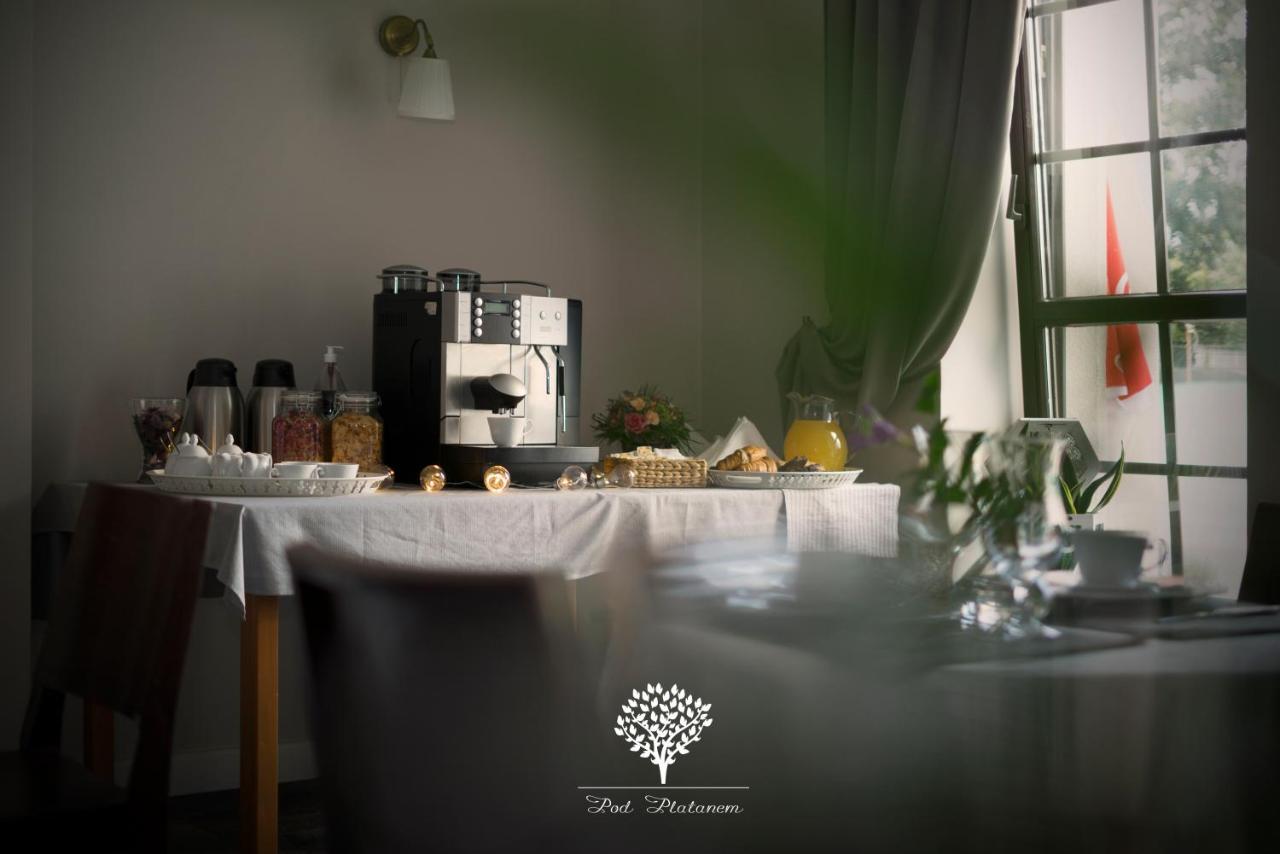 Szafirowy Dwor Hotel & Restauracja Gliwice Eksteriør bilde
