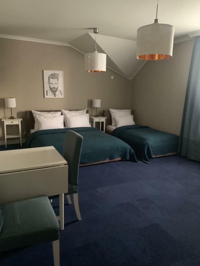 Szafirowy Dwor Hotel & Restauracja Gliwice Eksteriør bilde